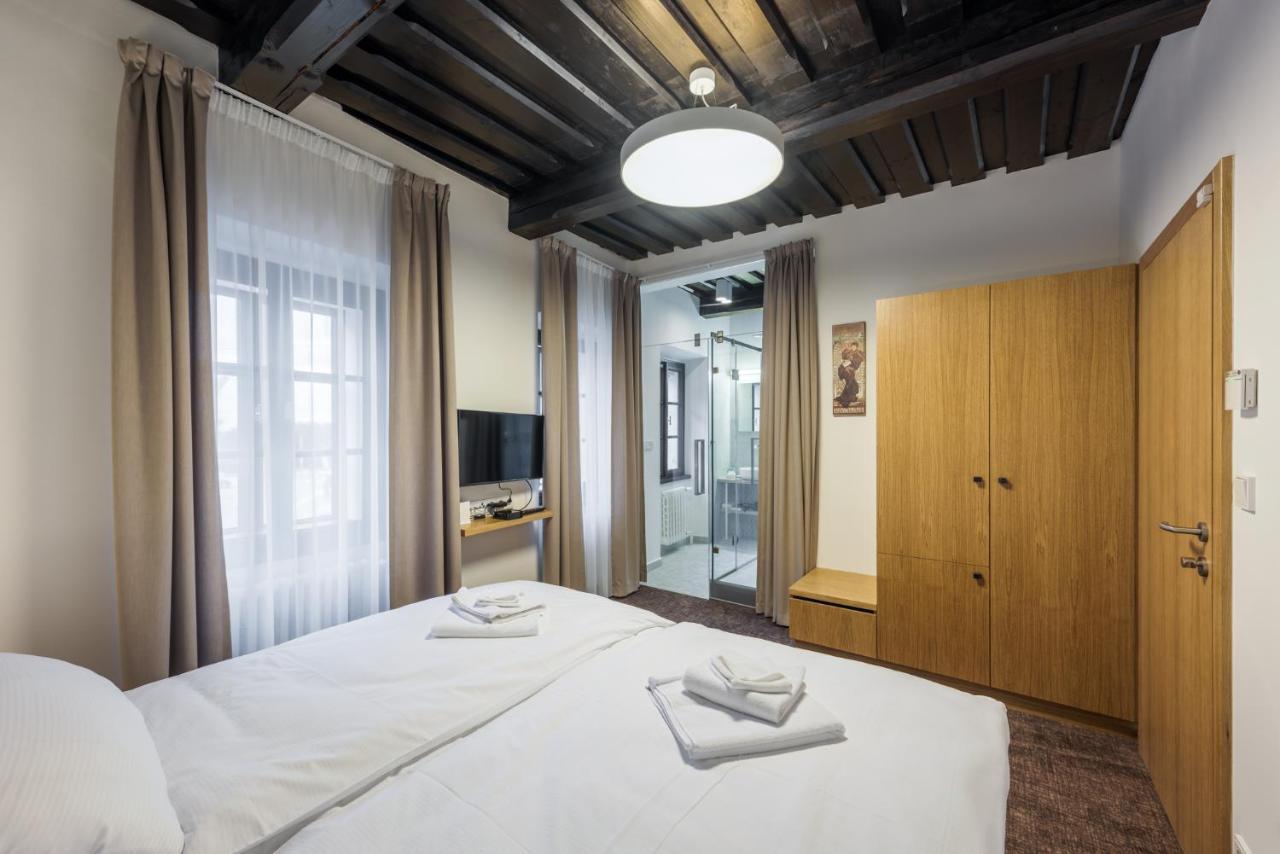 Fancy Apartments By Prague Castle ภายนอก รูปภาพ