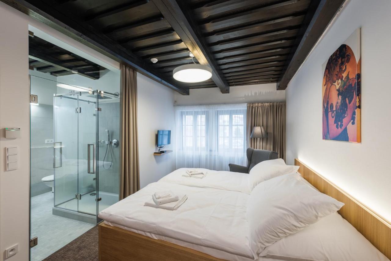Fancy Apartments By Prague Castle ภายนอก รูปภาพ
